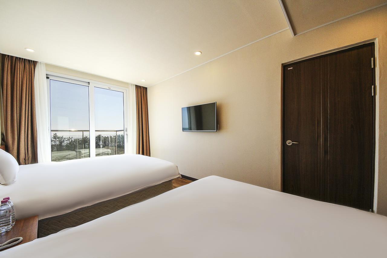 Jeju Jungmun Ocean Blue Hotel Seogwipo-stad Buitenkant foto