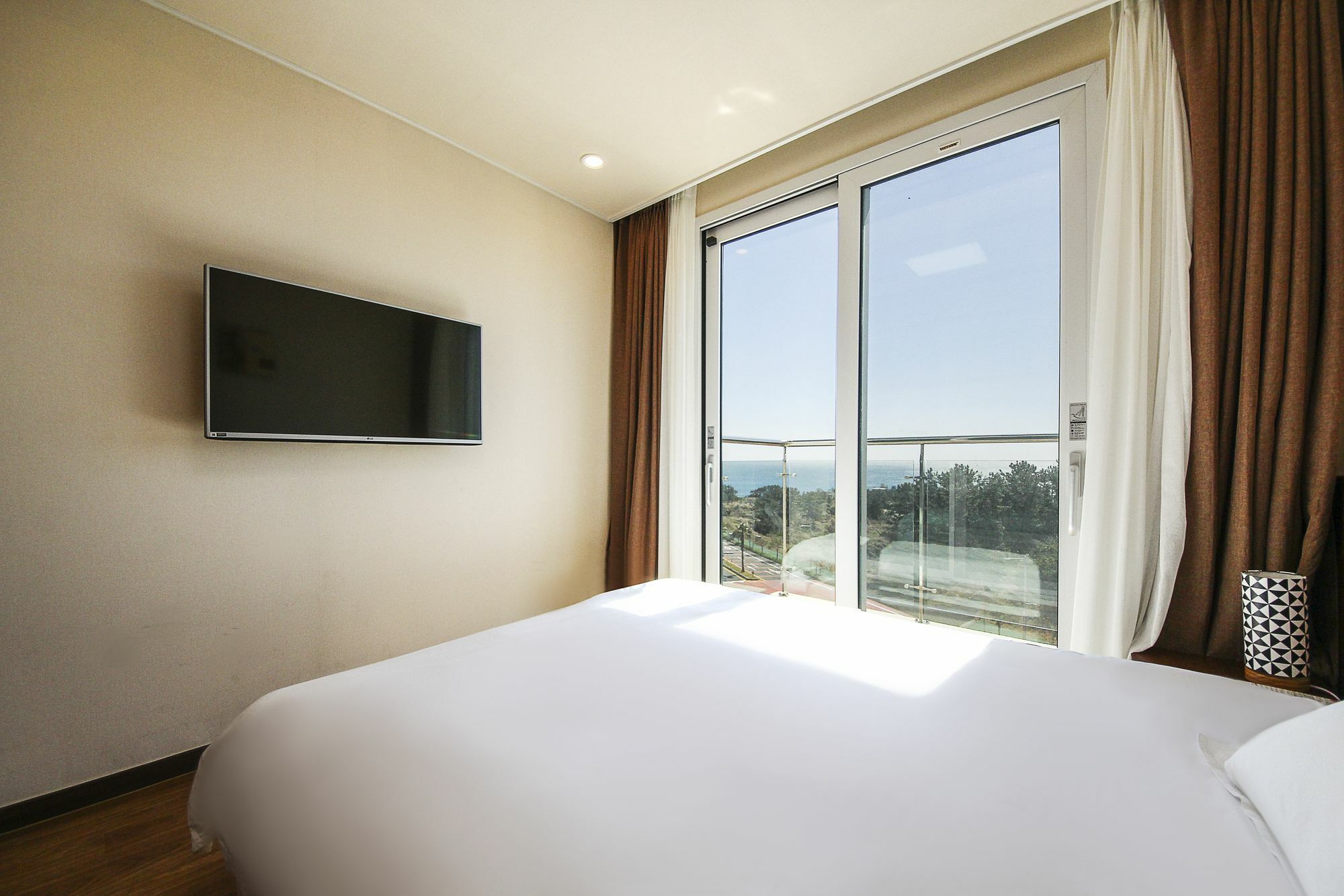 Jeju Jungmun Ocean Blue Hotel Seogwipo-stad Buitenkant foto