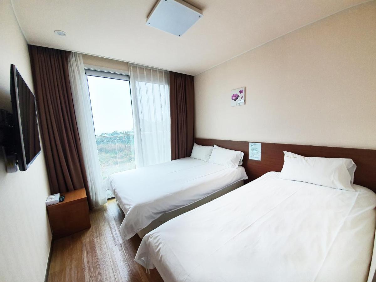 Jeju Jungmun Ocean Blue Hotel Seogwipo-stad Buitenkant foto